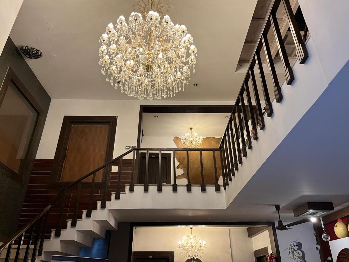 Aakritii Hotels คูร์เคาน์ ภายนอก รูปภาพ