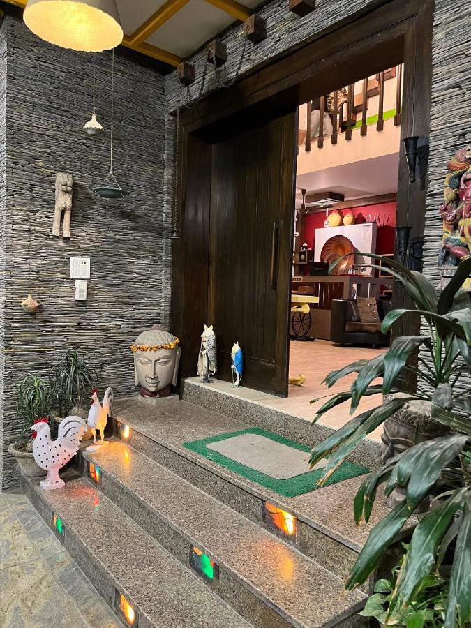 Aakritii Hotels คูร์เคาน์ ภายนอก รูปภาพ