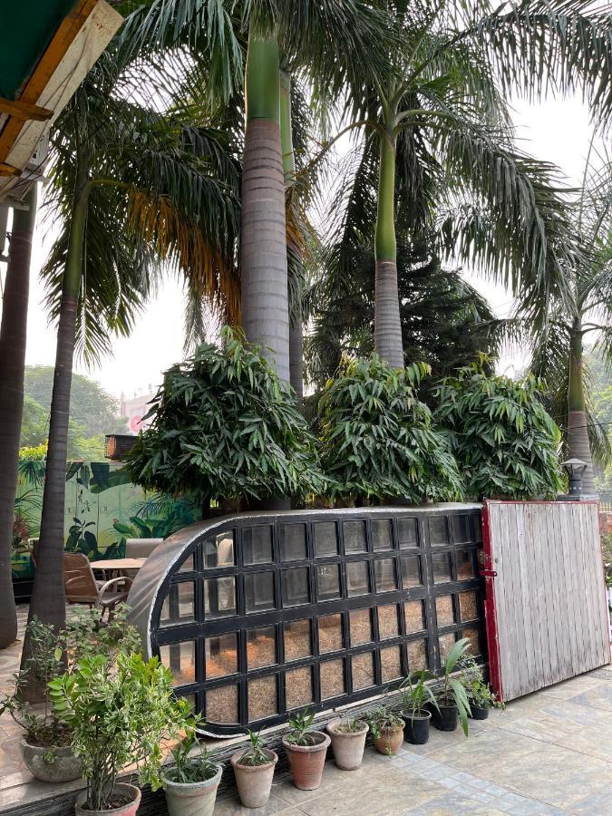 Aakritii Hotels คูร์เคาน์ ภายนอก รูปภาพ