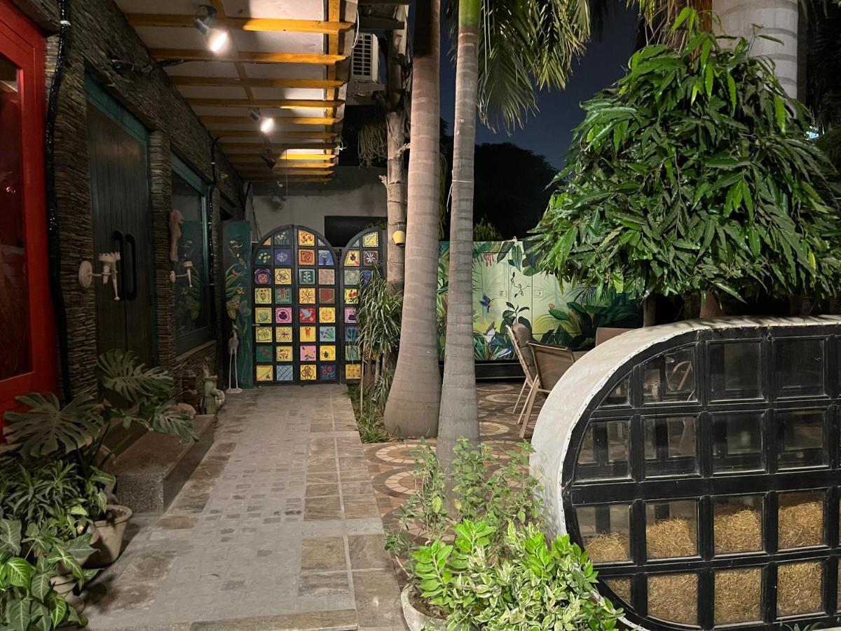 Aakritii Hotels คูร์เคาน์ ภายนอก รูปภาพ