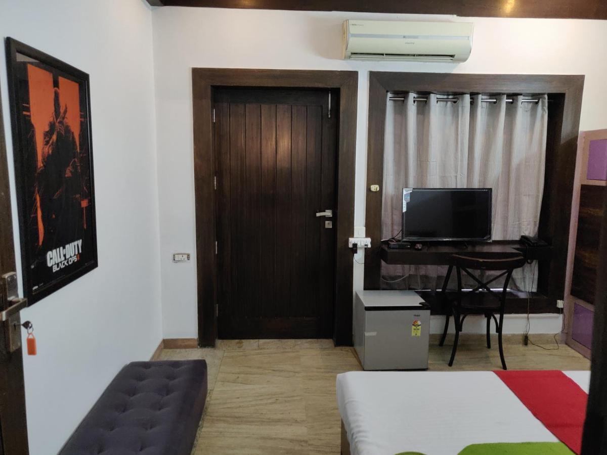 Aakritii Hotels คูร์เคาน์ ภายนอก รูปภาพ