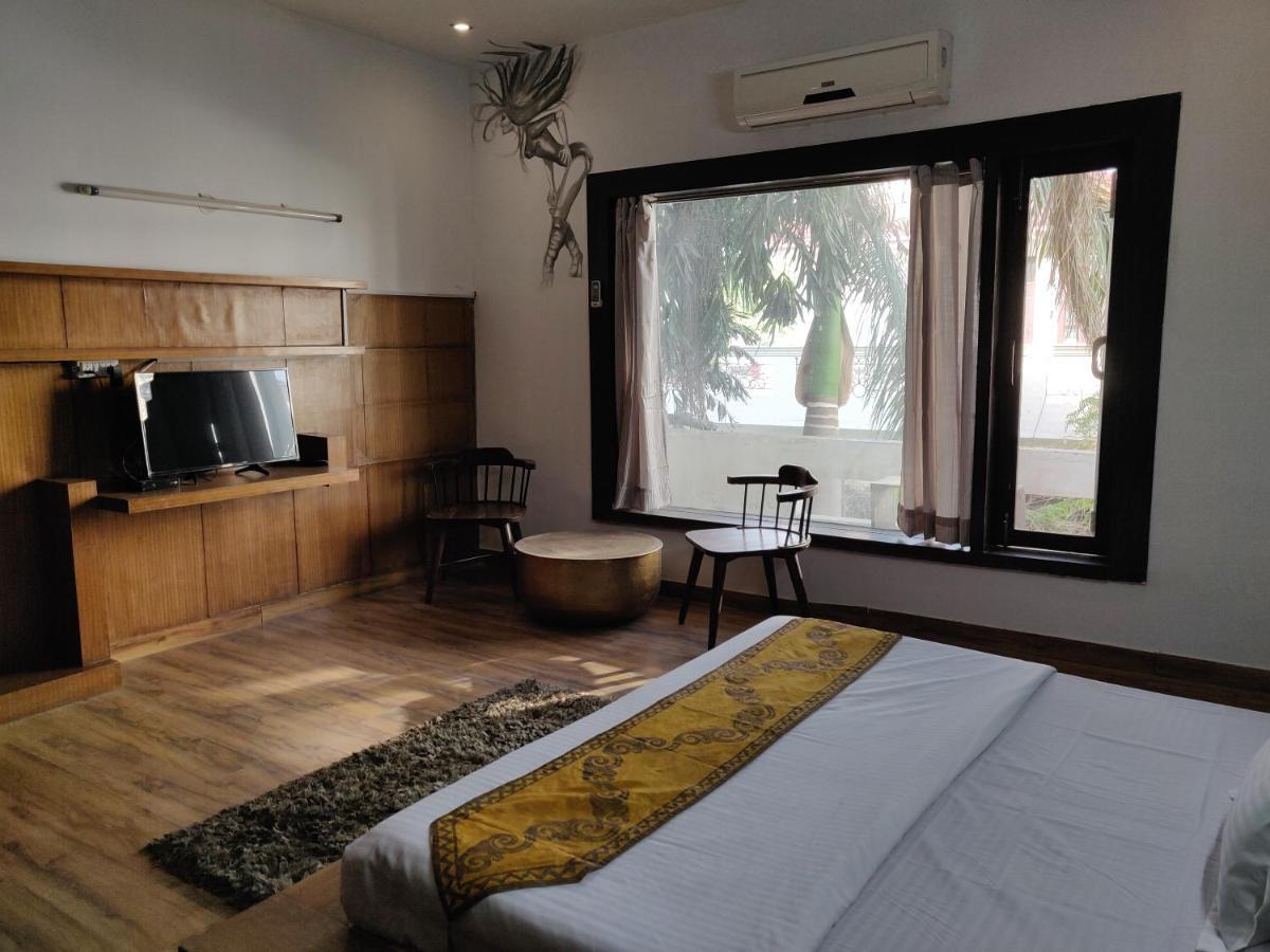 Aakritii Hotels คูร์เคาน์ ภายนอก รูปภาพ